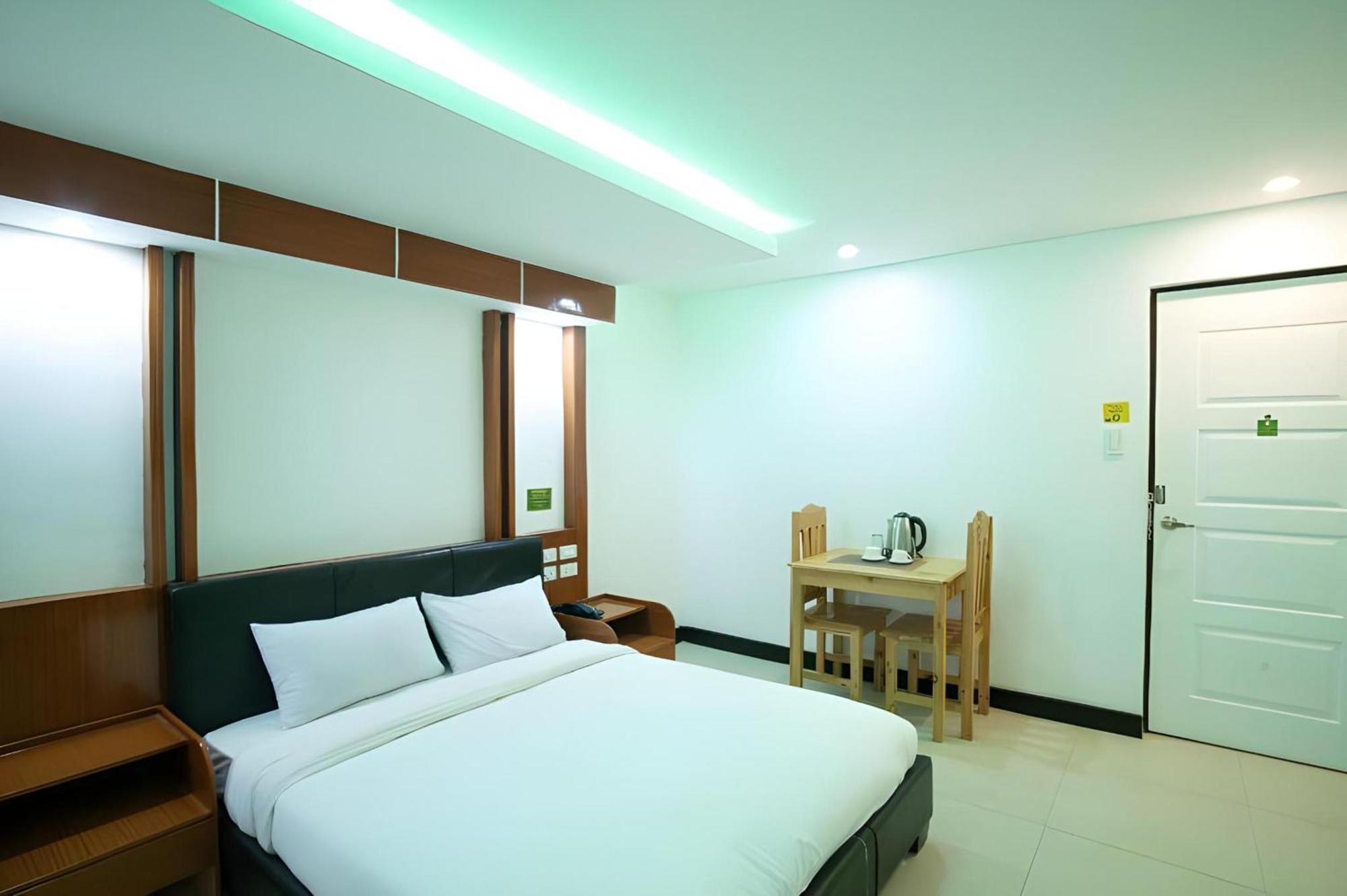 Oyo 195 Ranchotel - Binan Dış mekan fotoğraf