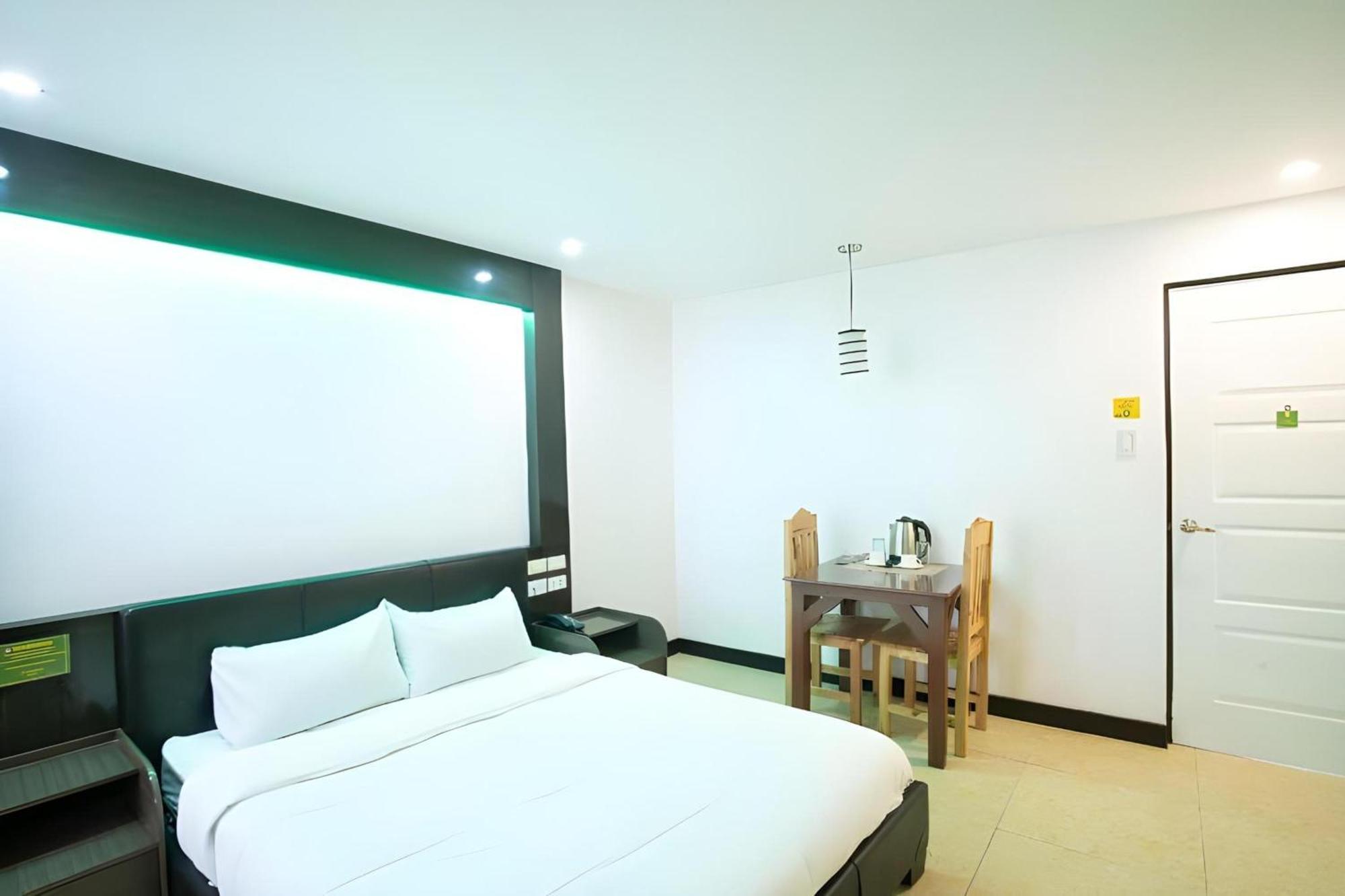 Oyo 195 Ranchotel - Binan Dış mekan fotoğraf