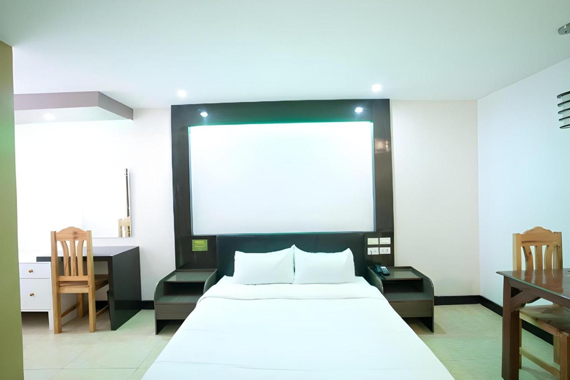 Oyo 195 Ranchotel - Binan Dış mekan fotoğraf